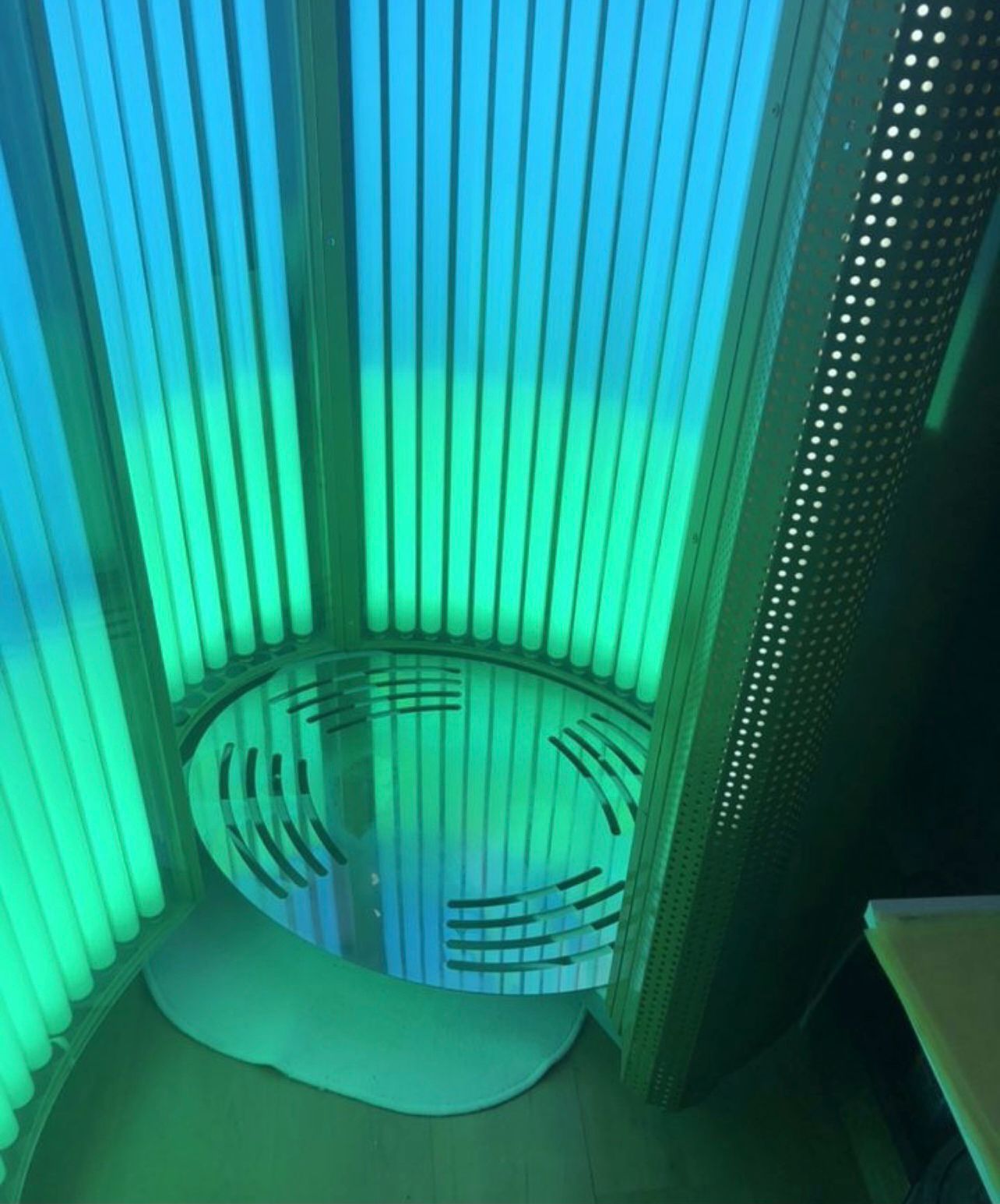 Салон красоты у метро Юго-Западная_13