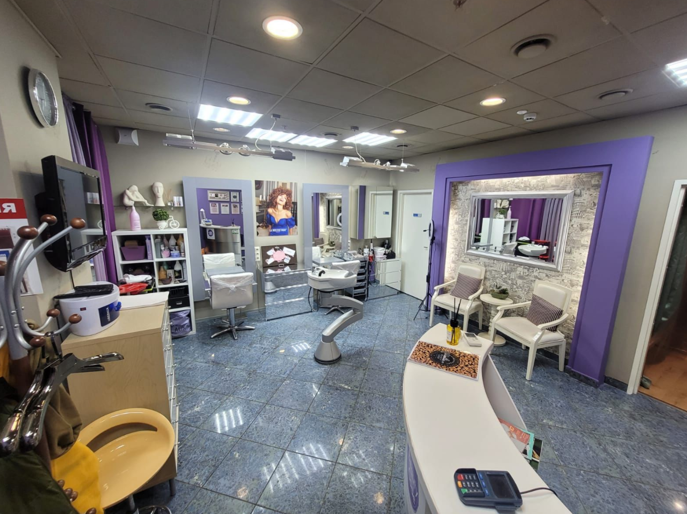 Салон красоты у метро Юго-Западная_21