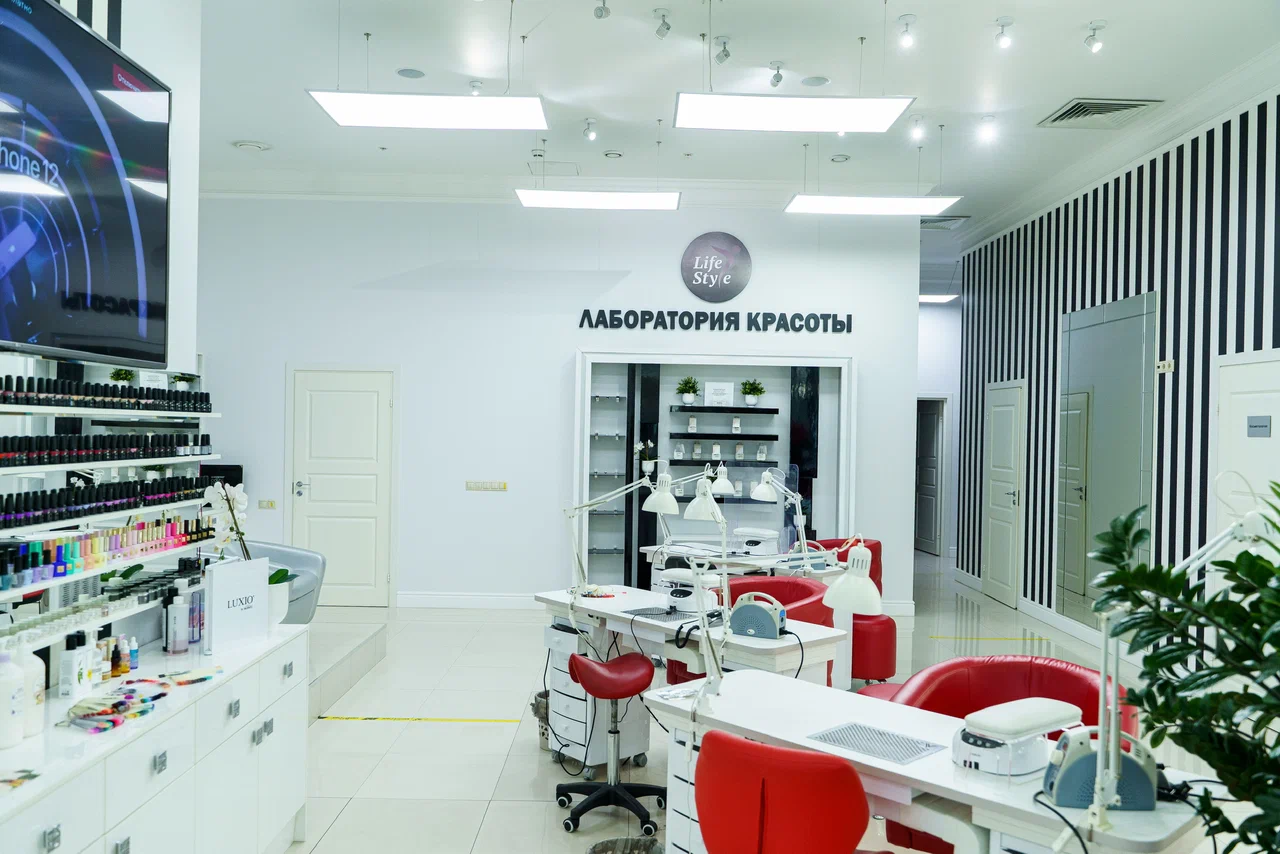 Салон красоты у метро Мякинино_0